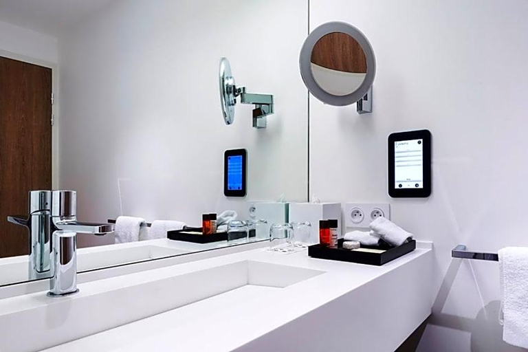 Bathroom 3, HOTEL SPA LA BUTTE, Finistère