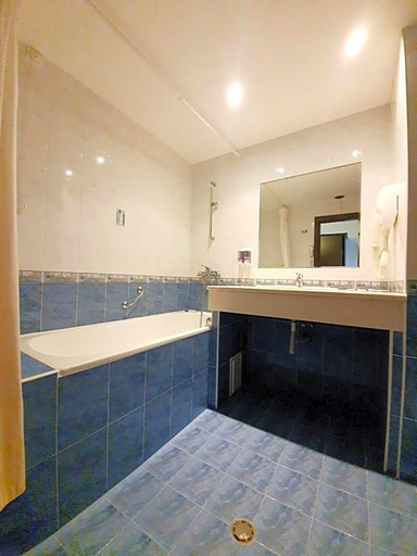 Bathroom 5, Finlandia Hotel, Smolyan