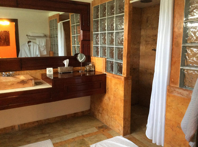 Bathroom 4, Boutique Hotel Quinta Chanabnal, Palenque