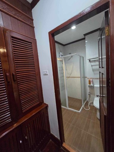Bathroom 3, DaViKa Vientiane Hotel, Vientiane
