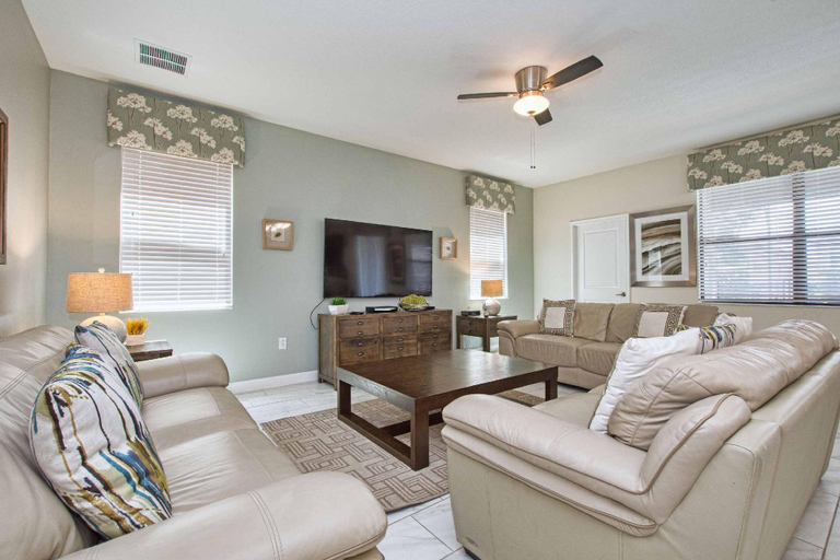 5, Beauty Home, Private Pool in Champions Gate, Osceola