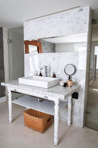 Bathroom 1, La Valise Mexico City, Member of Small Luxury Hotels, Mexico City