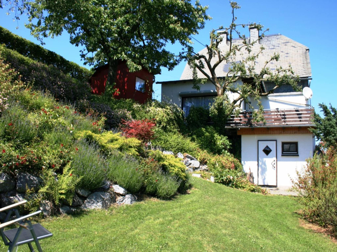 Others 2, Ferienwohnung bei Willingen mit Terrasse, Waldeck-Frankenberg