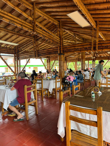 Restaurant 4, Eco Hotel Santa Barbara, Circasia