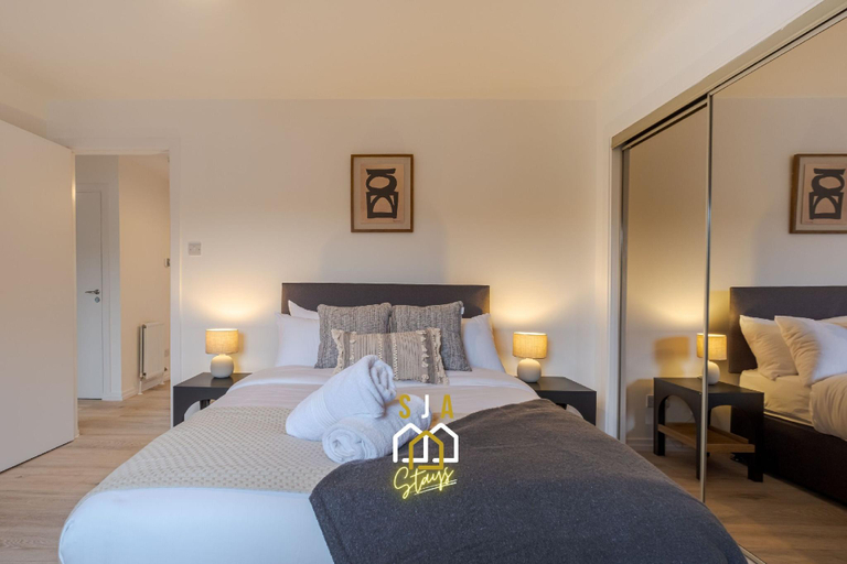 Others 4, Merkland Stay - SJA Stays - Modern 2 Bed Apartment, Aberdeen