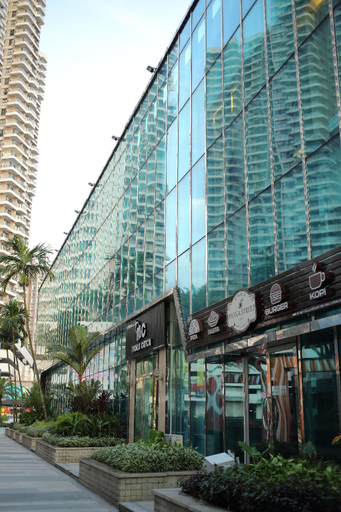 Exterior & Views 1, Cozy Beach Escape: 2BR Muji Gem, Johor Bahru