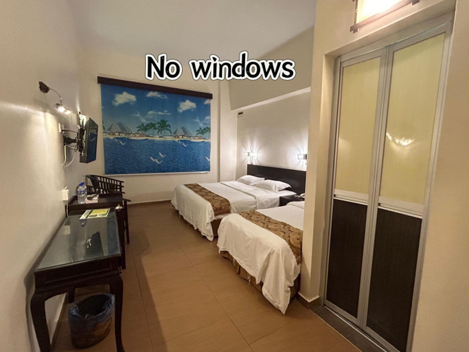 Bedroom 2, Pontian Garden Hotel, Pontian
