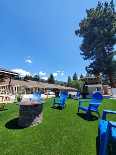 Exterior & Views 1, Bluebird Day Inn & Suites, El Dorado