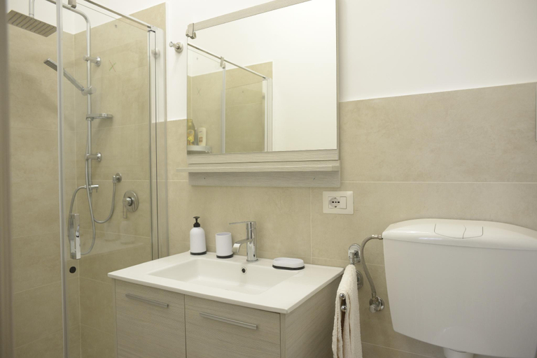 Bathroom 4, Villetta & idromassaggio "DONNA CATERINA HOUSE", Enna