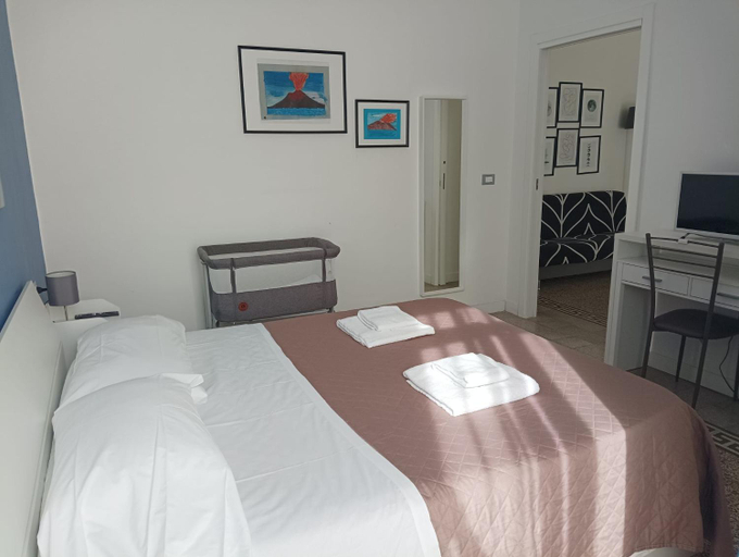 Bedroom 2, Chiarini22 Apartments, Napoli