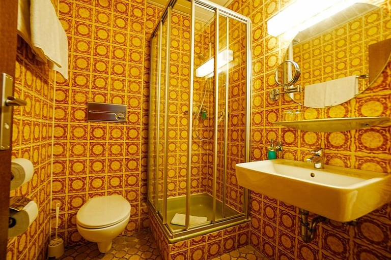 Bathroom 5, Hotel Hirschberg, Rhein-Neckar-Kreis