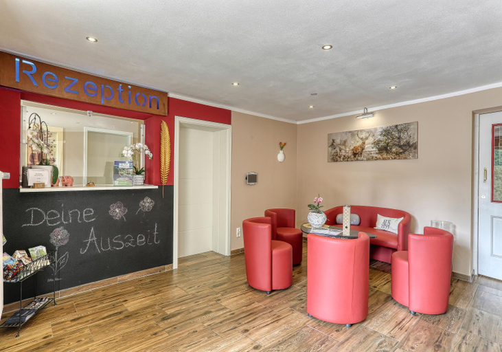 Public Area 4, Wellnesshotel Auszeit, Regen