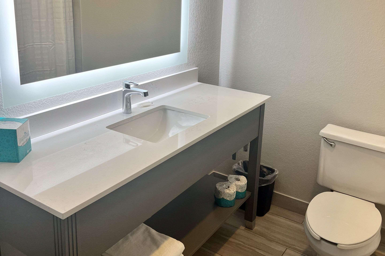 Bathroom 4, MainStay Suites Bourbonnais - Kankakee, Kankakee