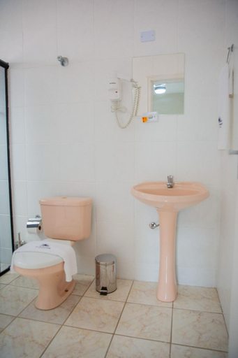 Bathroom 4, Pousada Sol da Enseada Guaruja Inn - Piscina Aquecida, Guarujá