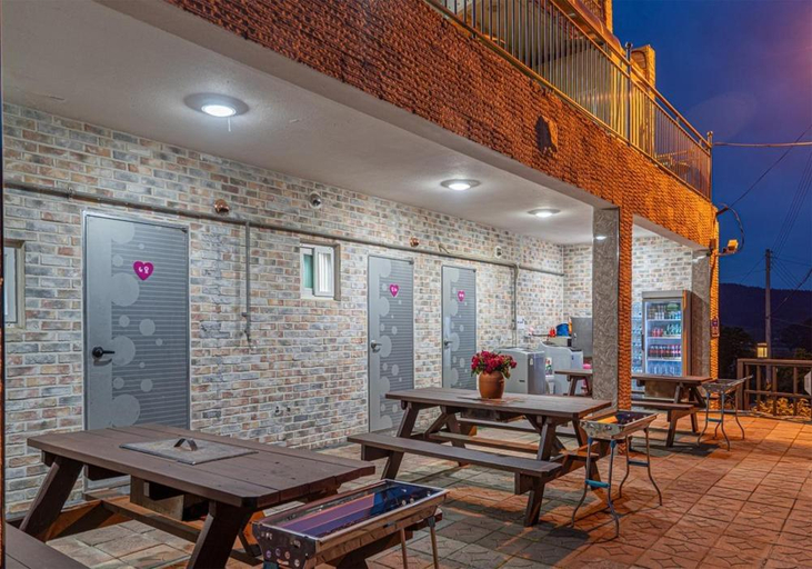 Food & Drinks 2, Taean Gana Pension, Taean