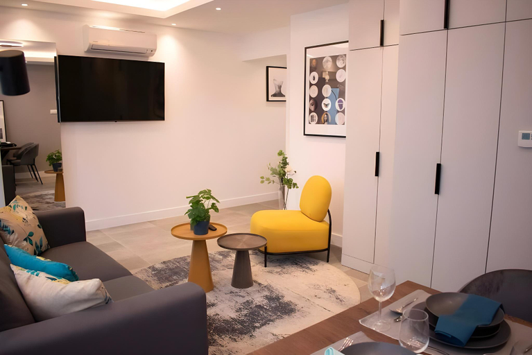 Others 4, Luxury Cozy 2 BDR Downtown Apt.2, Budapesti