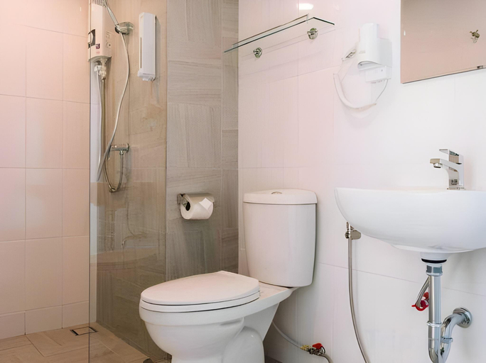 Bathroom 3, One Budget Chiangrai Phahonyothin, Muang Chiang Rai