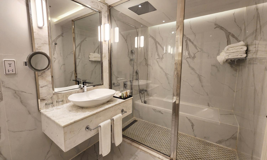 Bathroom 4, Royal sherao, Ash Shahaniya