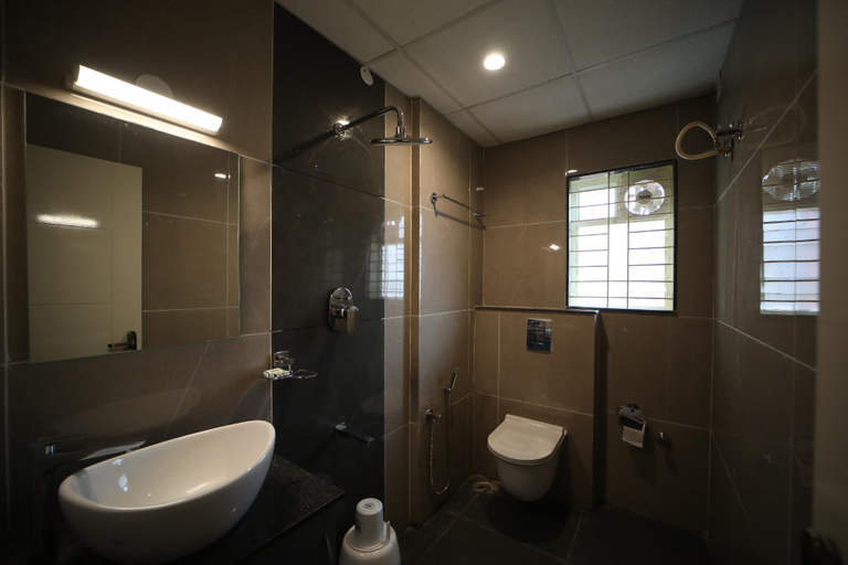 Bathroom, THE EKAH COMFORTS, Bangalore