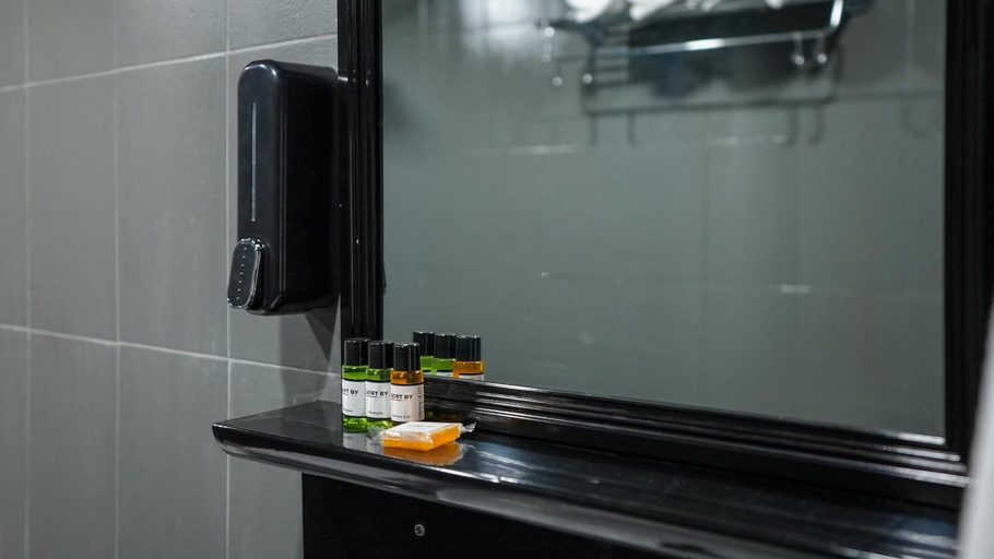 Bathroom 2, Sortby Stays , Grand Peddem, North Goa