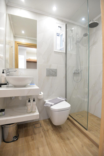 Bathroom 4, Hotel Heleni Beach, South Aegean