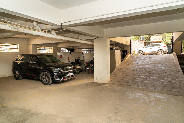Others 3, Maybaach Hotel, Bangalore