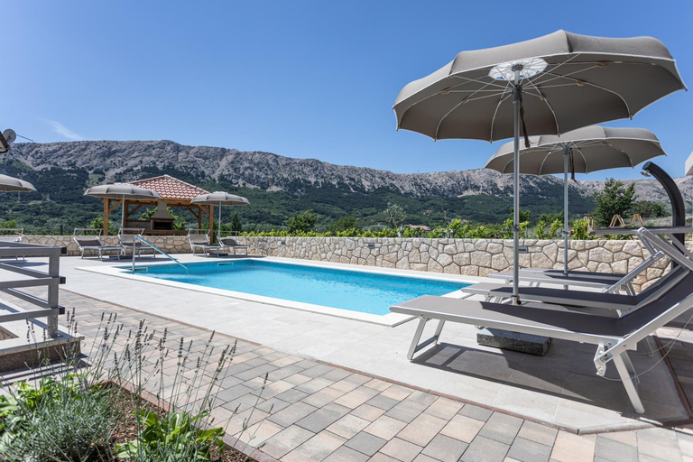 Others 3, Apartments Mateo 2, Baška