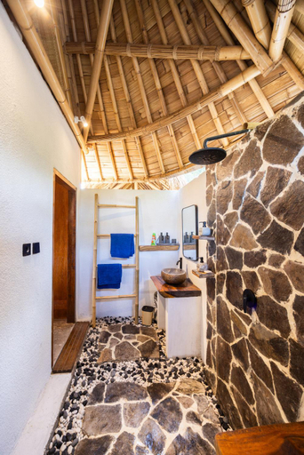 Bathroom, Villa Samyama, Lombok