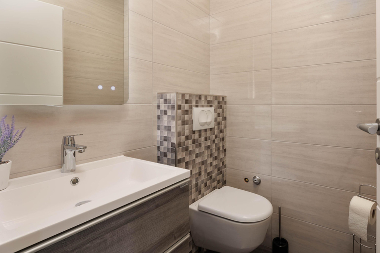 Bathroom 5, Seafront Apartment Nana 2, Punat