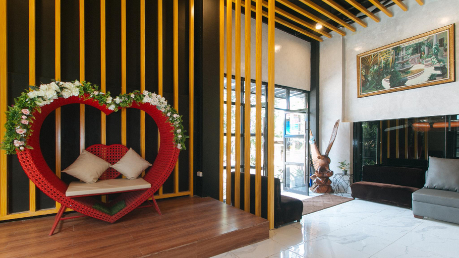 Public Area 2, RedDoorz @ Walk Inn Apartelle Antipolo, Antipolo City