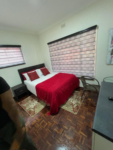 Bedroom 3, Ithonsi Guesthouse, Ekurhuleni