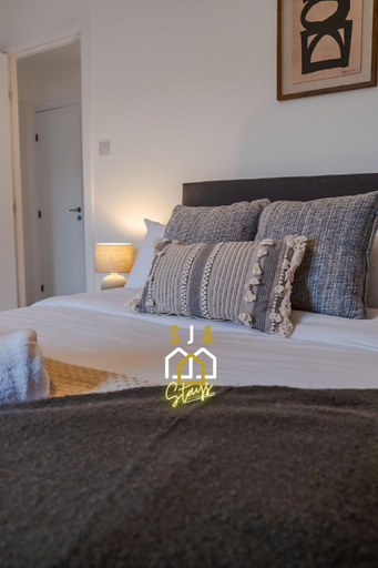 Others 2, Merkland Stay - SJA Stays - Modern 2 Bed Apartment, Aberdeen