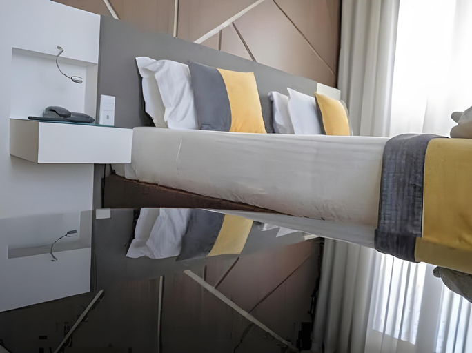 Bedroom 3, Grande Hotel da Povoa, Póvoa de Varzim