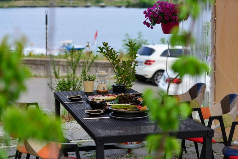 Food & Drinks 2, Ribeoseutoripensyeon, Chuncheon