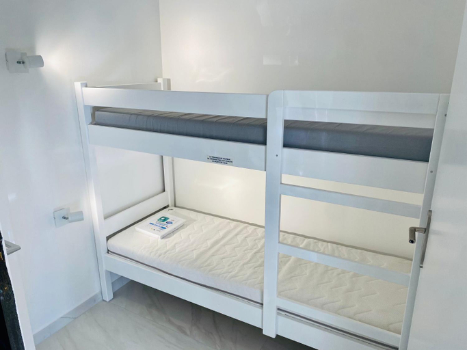 Bedroom, Résidence Graziella appartement 410, Alpes-Maritimes