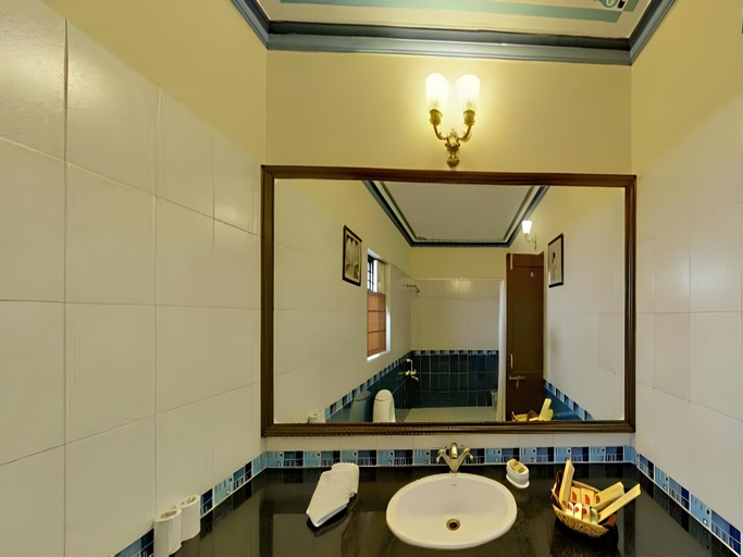 Bathroom 4, The Udaibagh Hotel, Udaipur