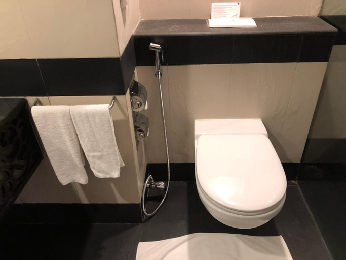 Bathroom 5, The Zuri White Sands, Goa Resort & Casino, South Goa