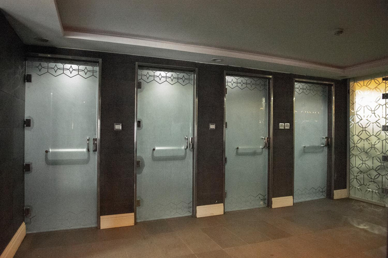 Bathroom 4, Gorash Hotel
