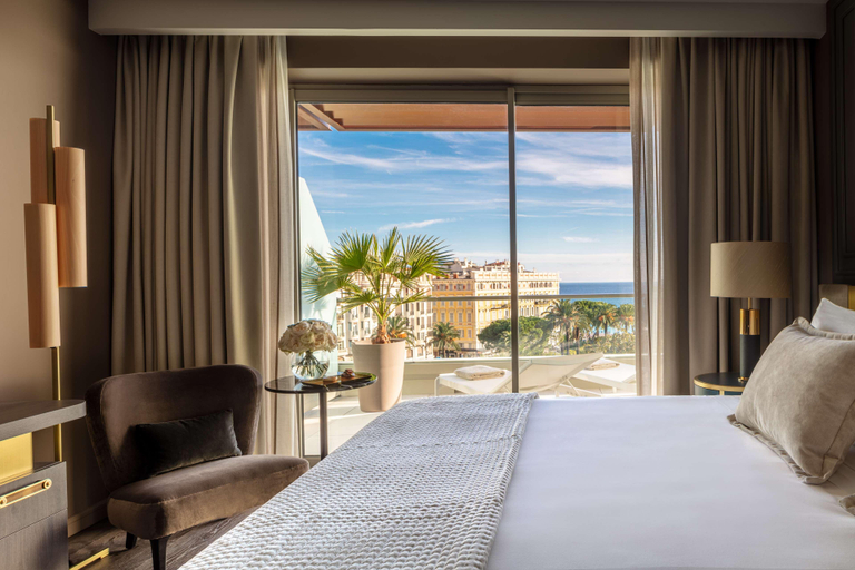 Bedroom 2, Anantara Plaza Nice Hotel, Alpes-Maritimes