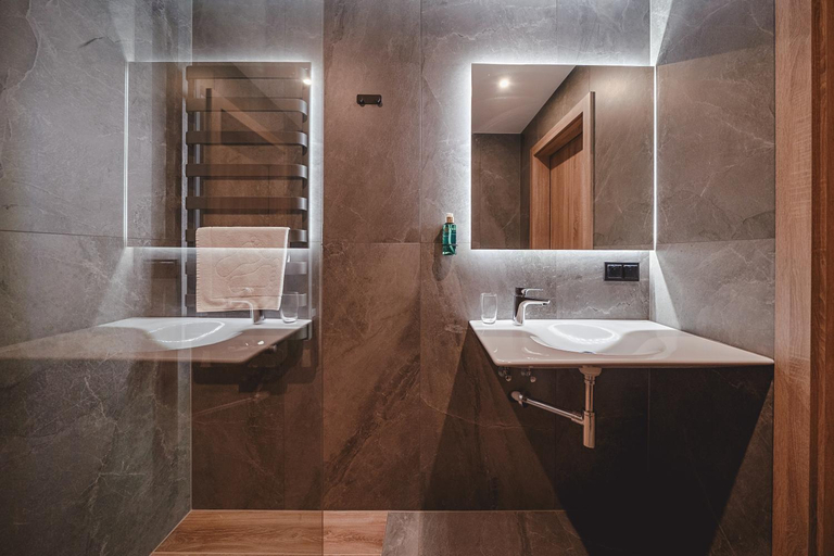 Bathroom 2, Start Skrzyczne, Cieszyn