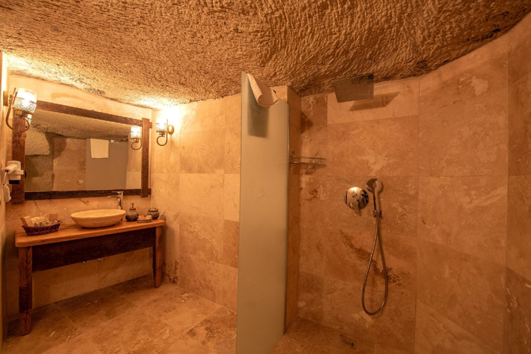 Bathroom 5, Portal Cappadocia, Ürgüp