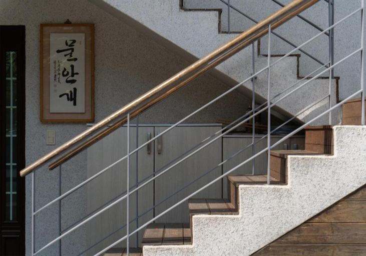 Others 5, Moolangae Pension, Inje