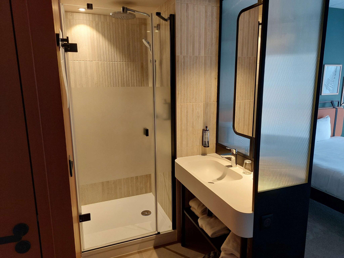 Bathroom 4, Campanile Saint Brieuc Centre - Gare, Côtes-d'Armor