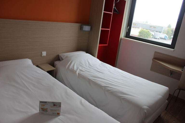 Bedroom 2, Oneloft Hotel, Bas-Rhin