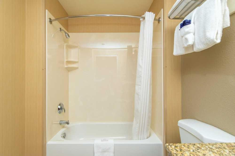 Bathroom 3, Port of Kimberling Resort & Campground, Stone