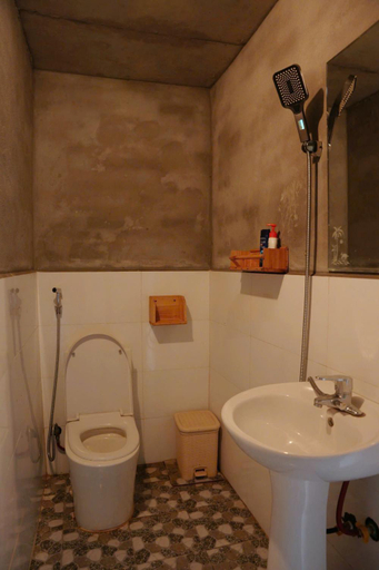 Bathroom 3, Mama Lili's Homestay, Sa Pa