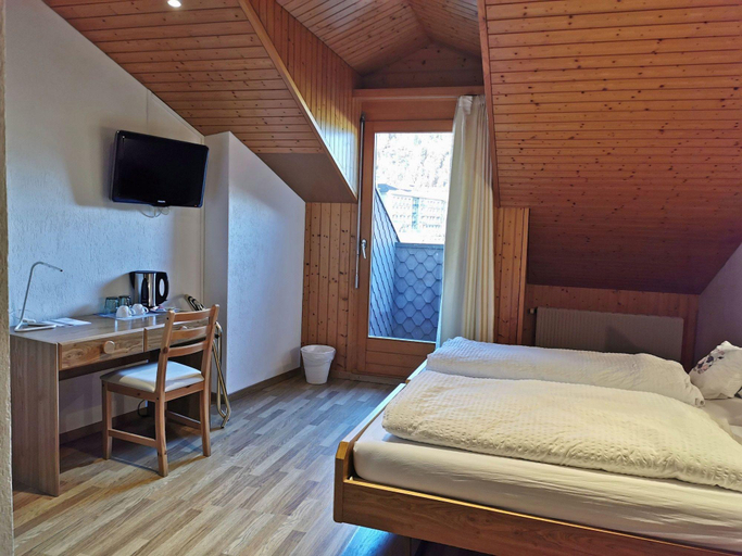 Bedroom 3, Hotel Toscana, Interlaken