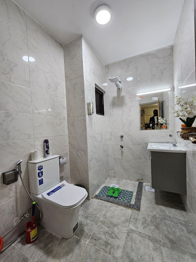 Bathroom, Luxore Apartments, Mavoko