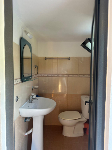 Bathroom 5, Moliana Bunec, Sarandës