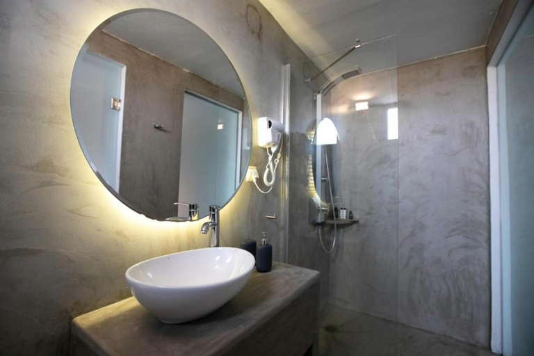 Bathroom, Capari Suites, Peloponnese
